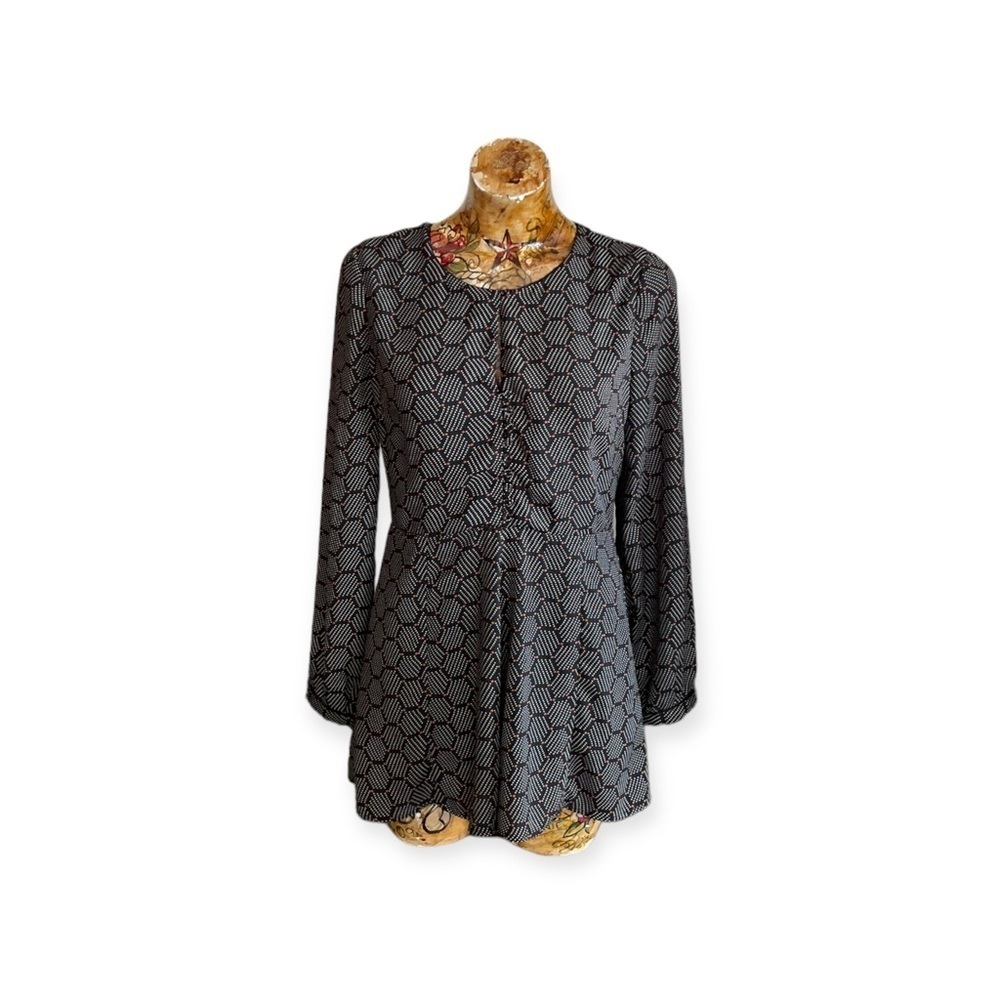 HARLYN romper shorts black small long sleeve black white